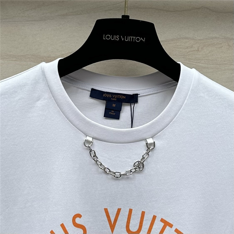 l0vis Vvtt0n women flocked lv t-shirt