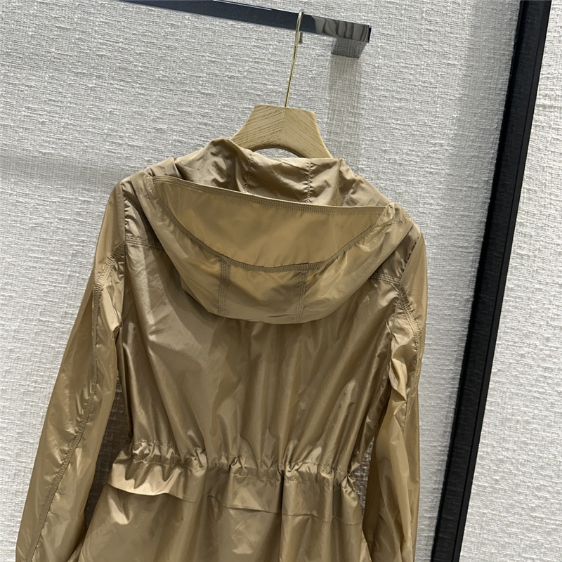 Bv*b*rry hooded zipper sun protection small jacket replica clothes
