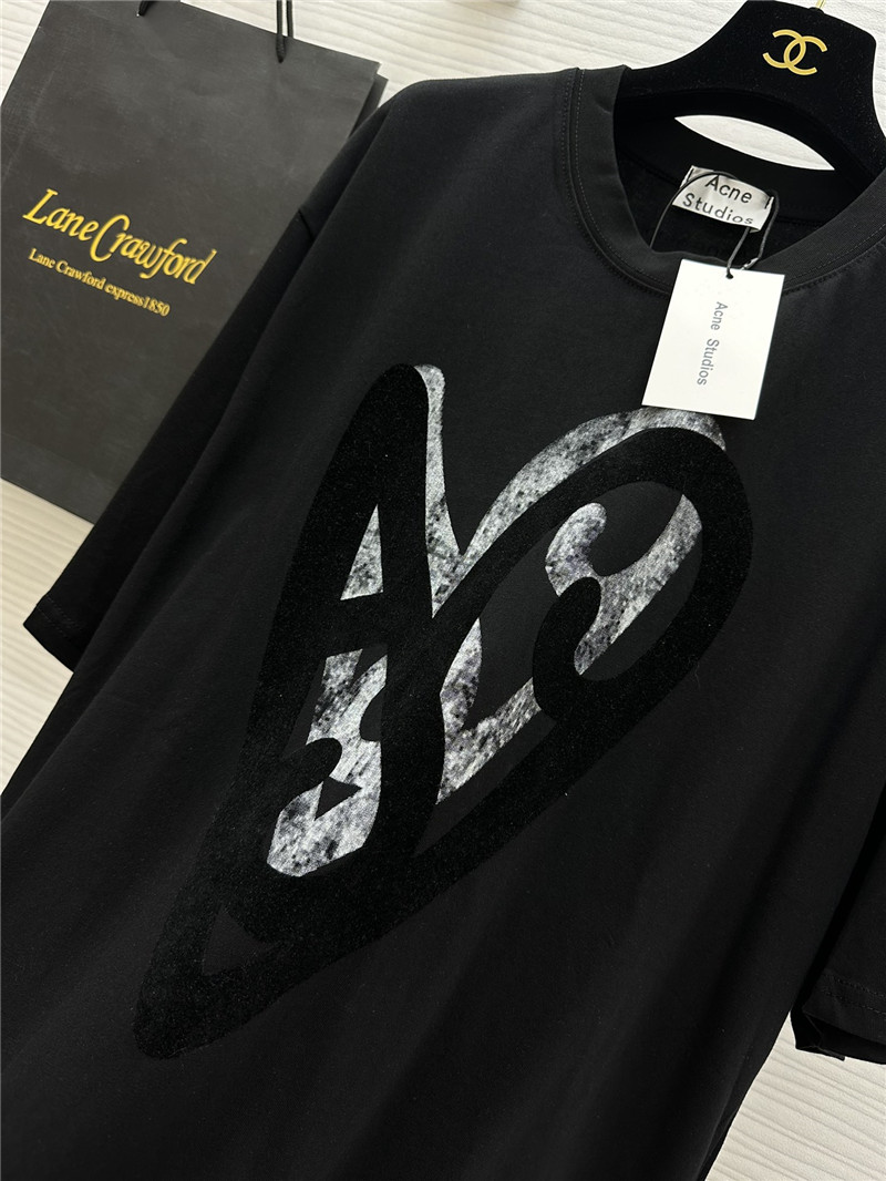acne studios heart graffiti t-shirt replica clothing
