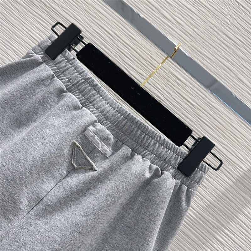 Pra*a lazy sweater set replica designer clothing websites