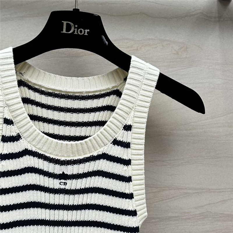 D10r crew neck knitted vest cheap replica designer clothes