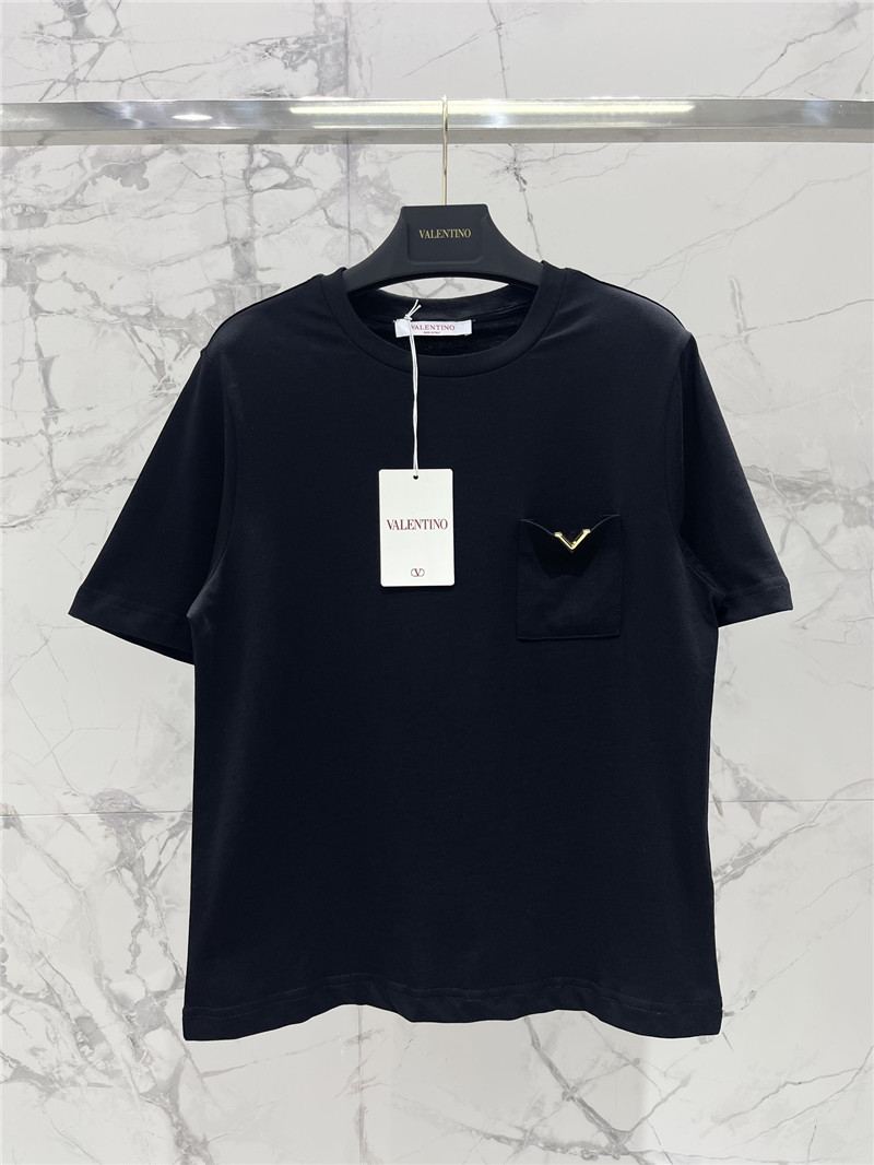 Va1e*ntin0 crew neck short sleeve replica clothing