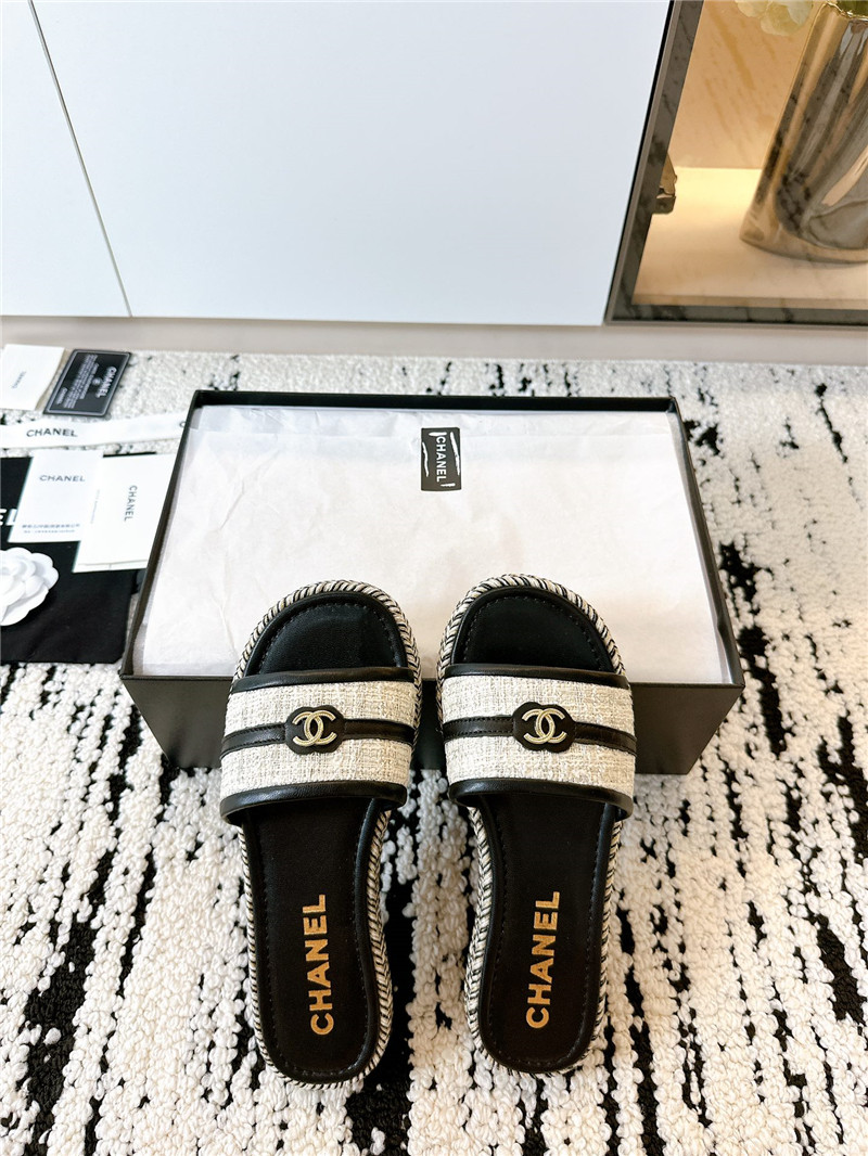 ch**el velcro lazy slippers Marg*e1a replica shoes