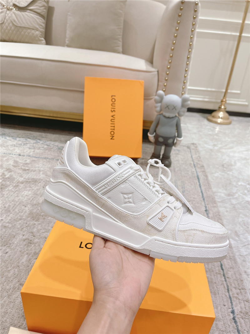 l0vis Vvtt0n white sneakers for women
