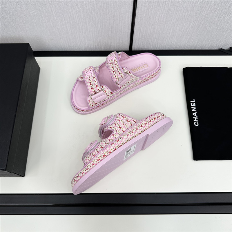 Ch**el grained tweed velcro slides in pink