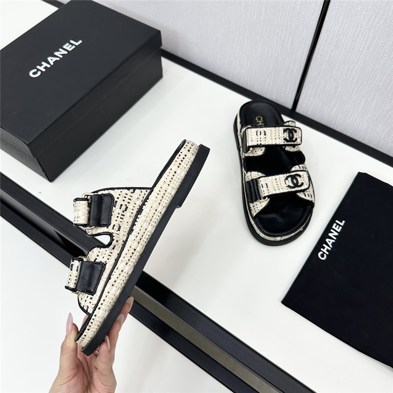 Ch**el grained tweed velcro slides in black