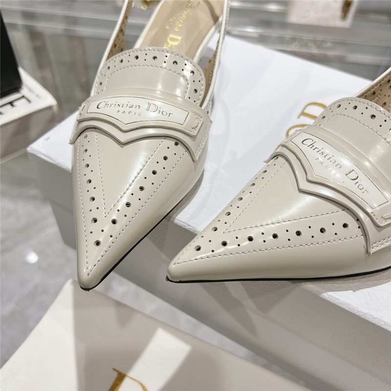 D10r boy slingback pump white