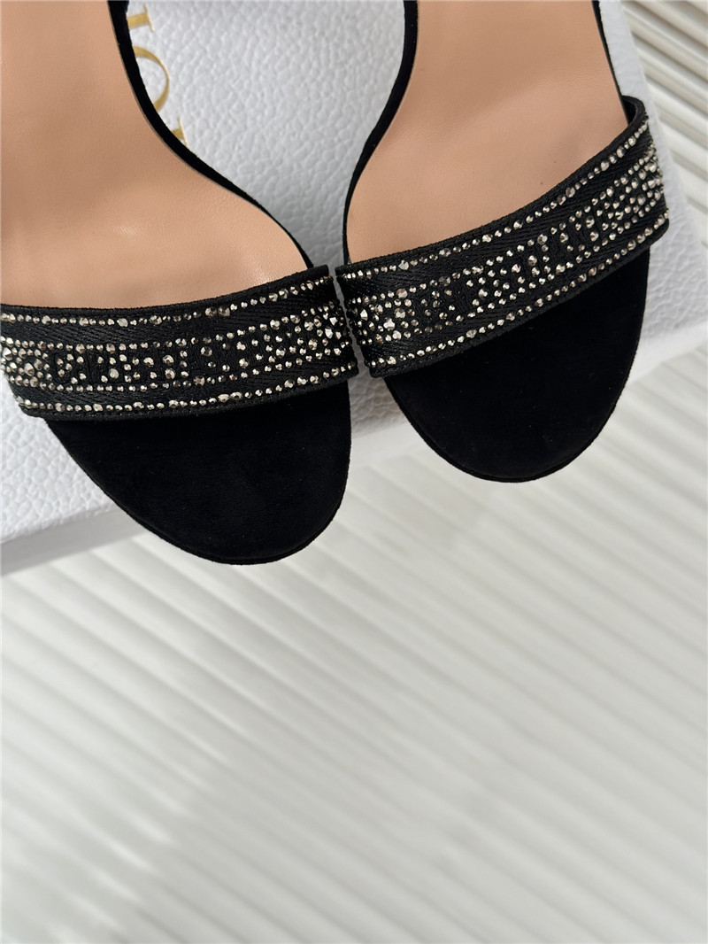 D10r dway heeled platform sandal