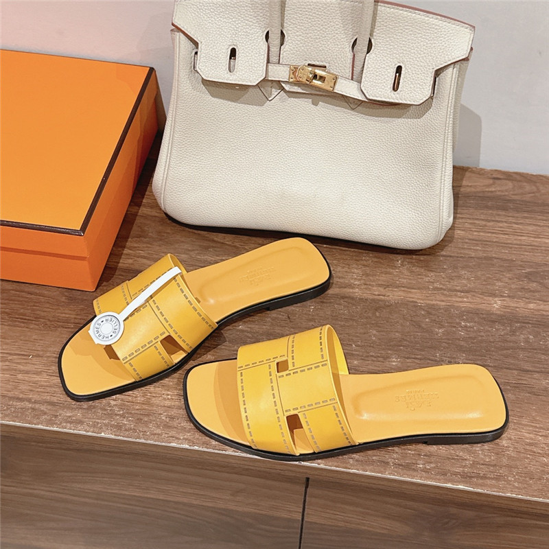 H**me5 idioma sandal women’s yellow