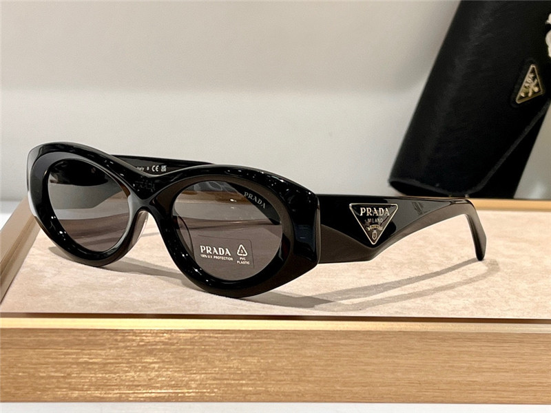 Pra*a retro stylish sunglasses