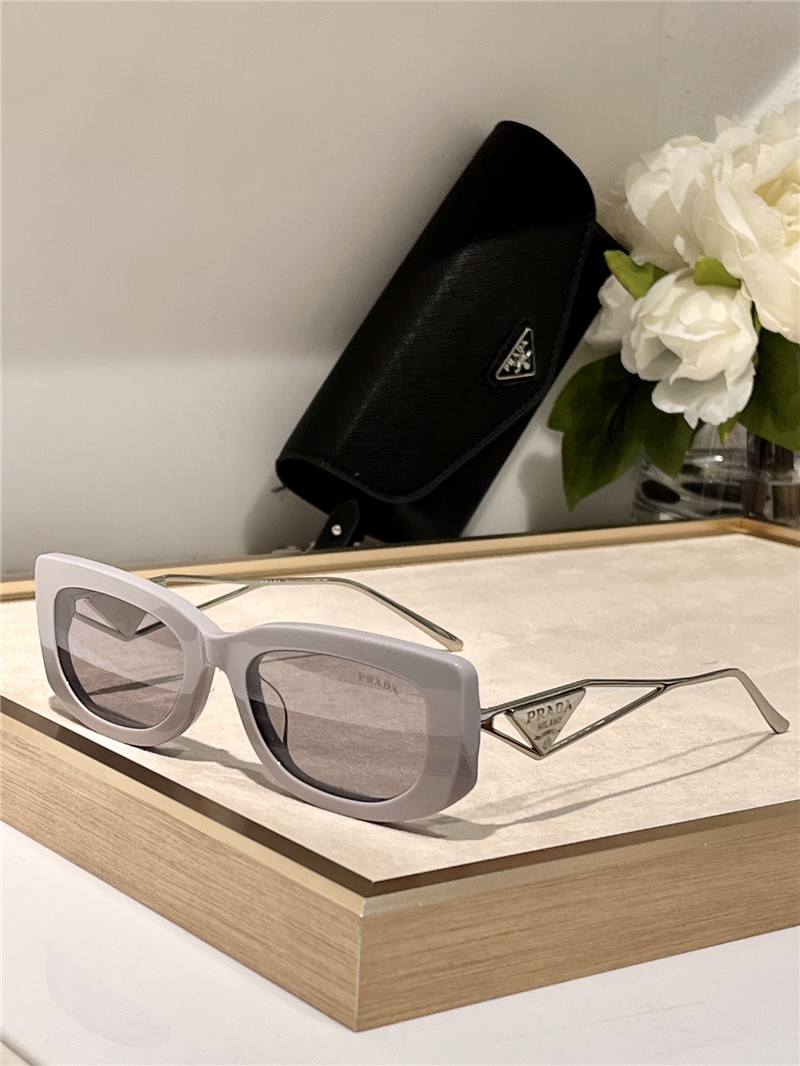 Pra*a triangle logo sunglasses