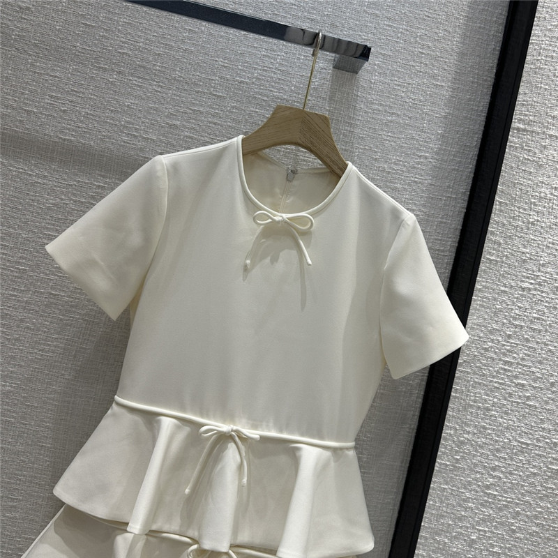 Va1e*ntin0 cream white cake dress cheap replica designer clothes