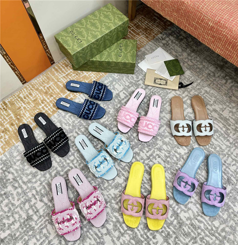 Gvc*1 suede interlocking g sandals