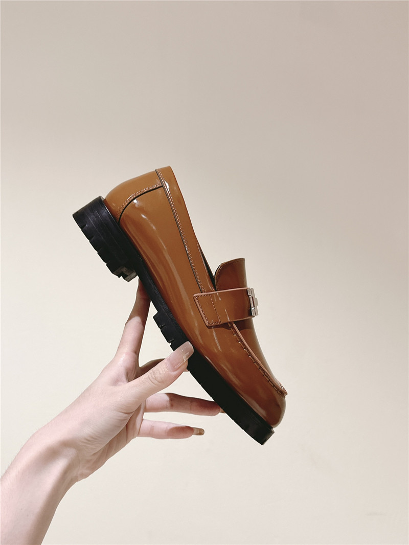 H**me5 patent leather h buckle loafers for women