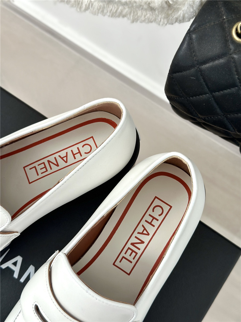 Ch**el women¡¯s white calfskin loafers
