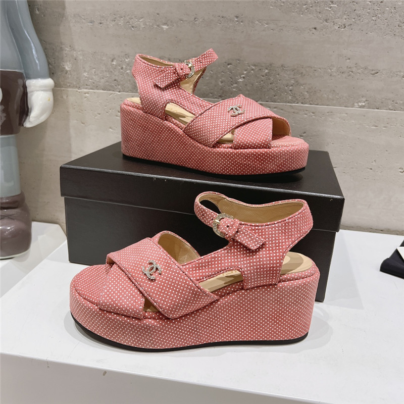 Ch**el open toe platform pink suede sandals