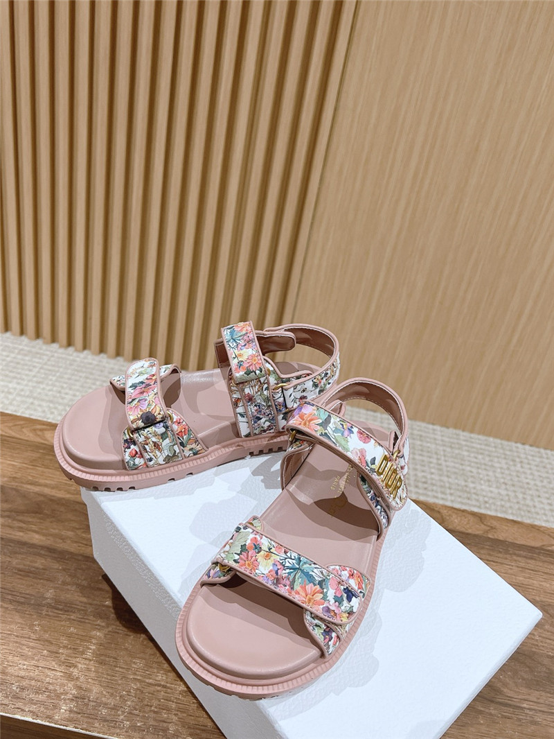 D10r D10ract pink floral print leather sandals