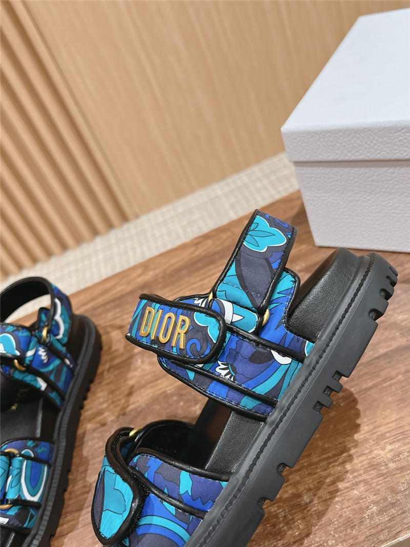 D10r D10ract floral print leather sandals