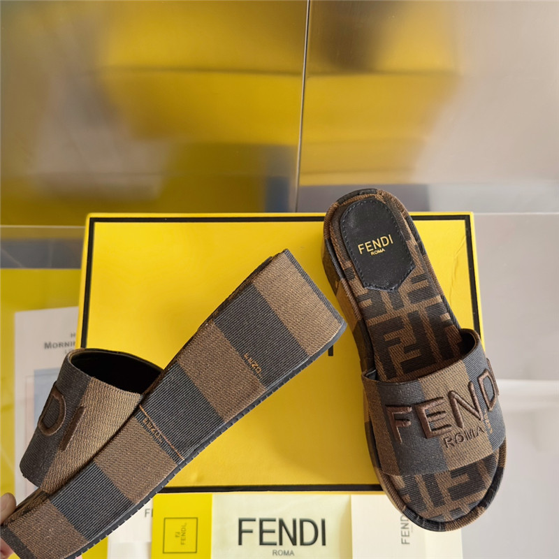F**di sunshine pequin striped platform sandals
