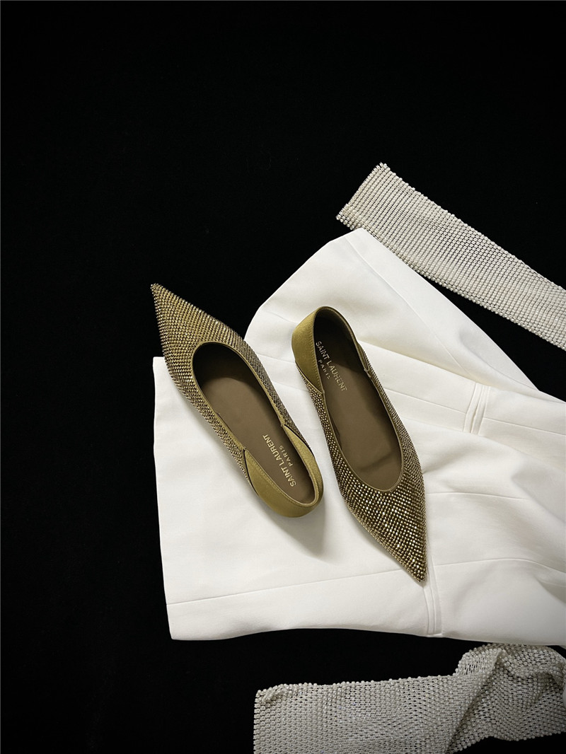 Sa1nt Lau*nt nour pointed toe slippers
