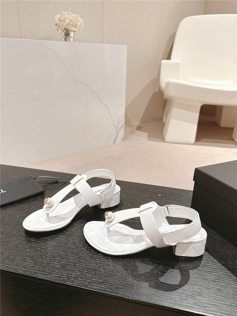 lambskin pearl Ch**el logo sandals white