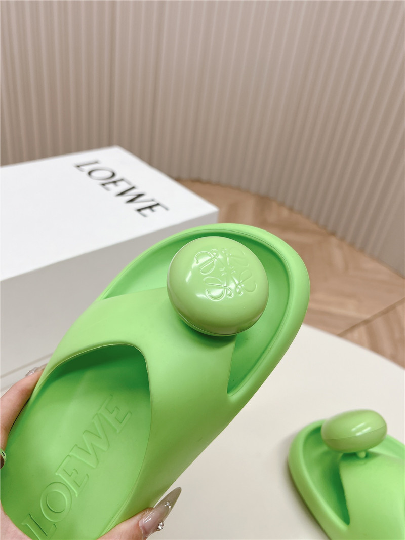 L0ew* bubble thong slide in green