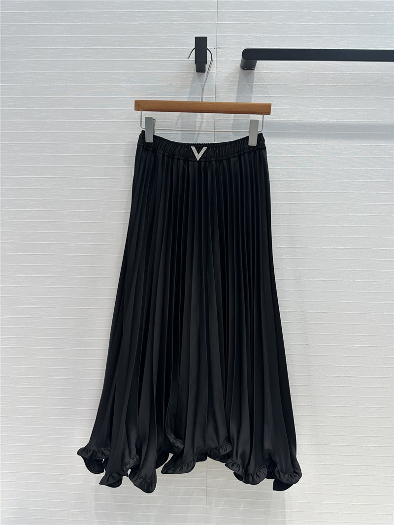Va1e*ntin0 ach**elordion lace skirt replica designer clothes