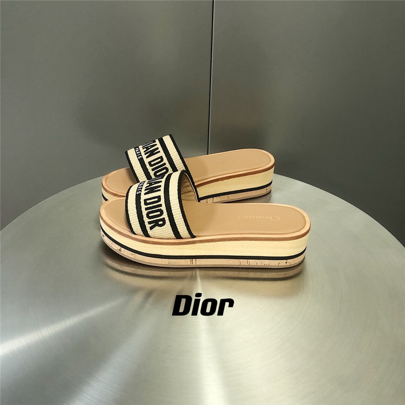 D10r dway platform slide