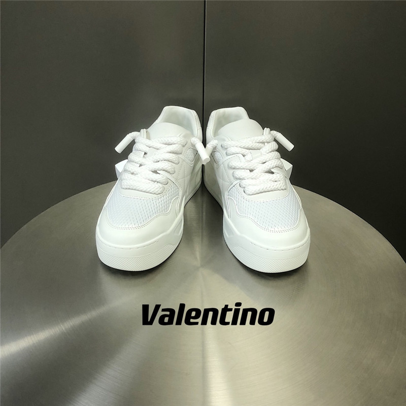 Va1e*ntin0 garavani one stud xl leather platform sneakers