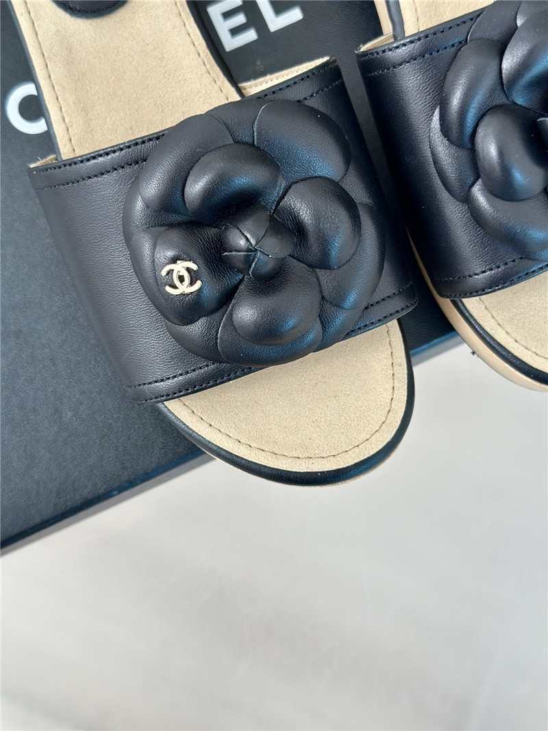 Ch**el platform camellia women’s slippers black