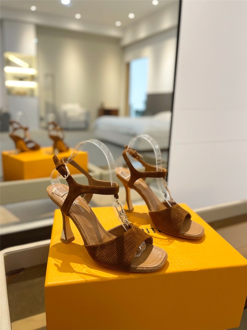 l0vis Vvtt0n brown satin chain sparkle heels sandals