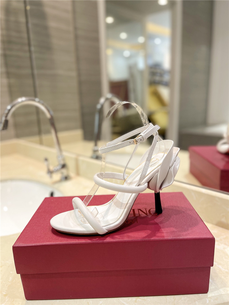 Va1e*ntin0 women’s white heel sandals