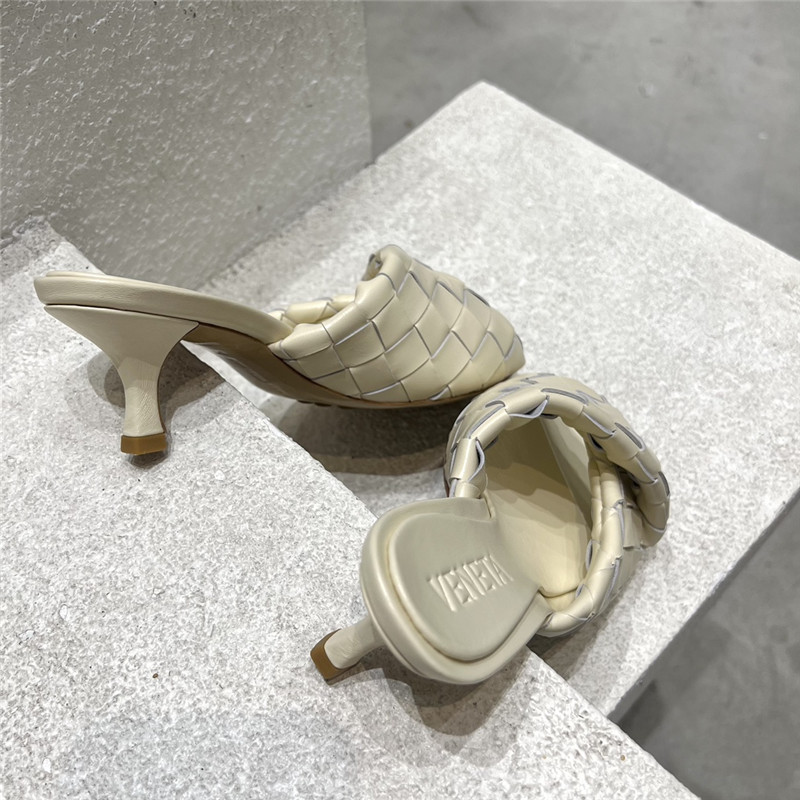 b0tt*ga Ven*ta blink twisted intrecciato leather mules