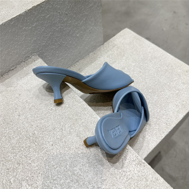b0tt*ga Ven*ta blue open toe sandals