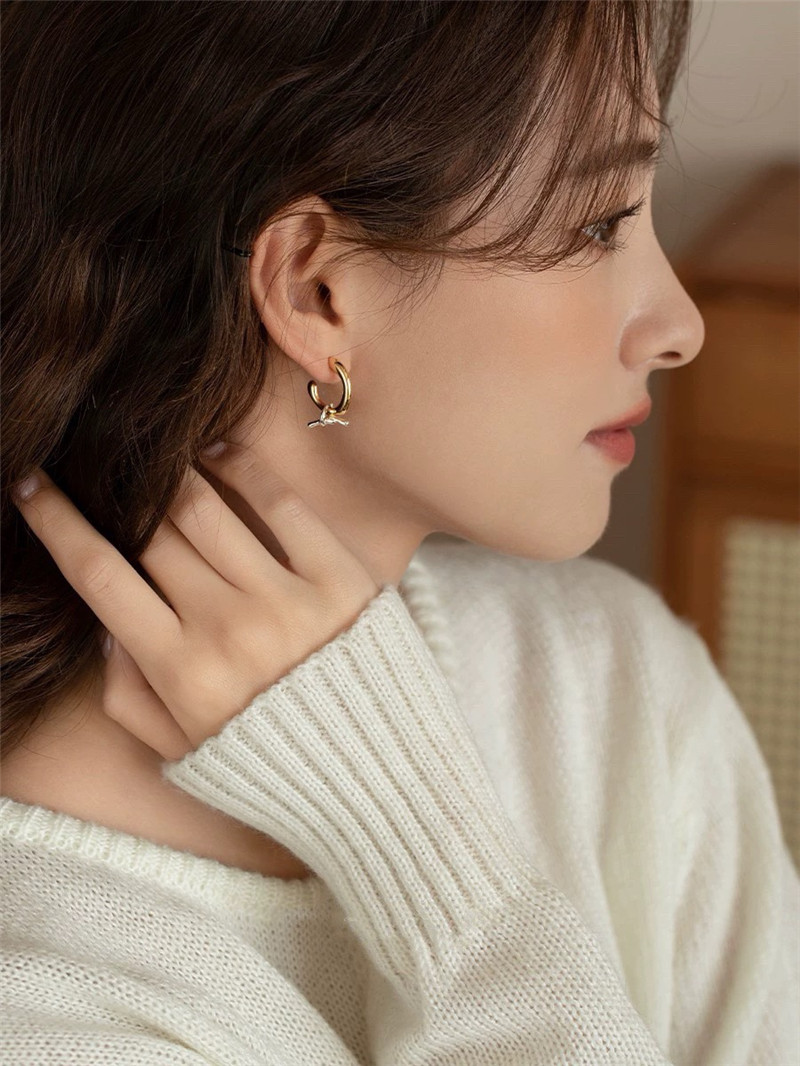 Ce1i*e contrast knotted earrings