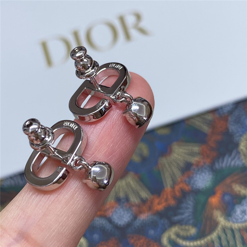 D10r new cd earrings