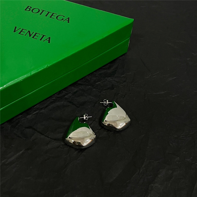 b0tt*ga Ven*ta new earrings