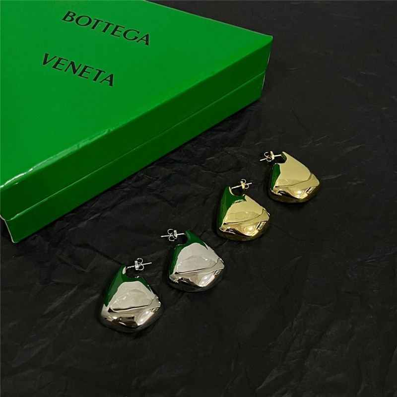 b0tt*ga Ven*ta new earrings