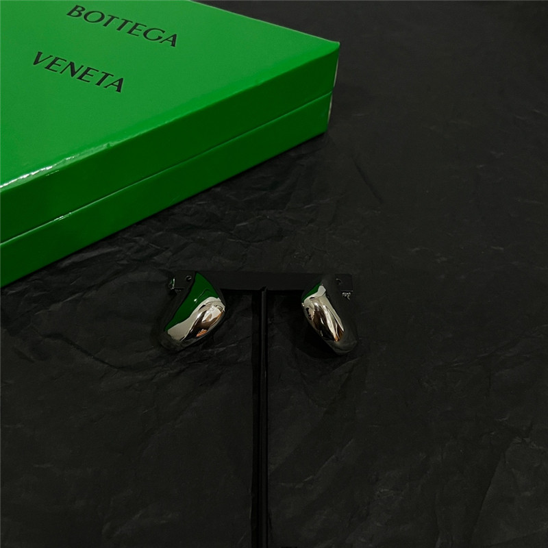 b0tt*ga Ven*ta new earrings