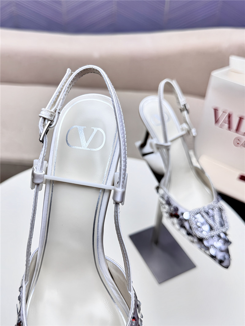 Va1e*ntin0 v logo buckle high heel sandals replica shoes