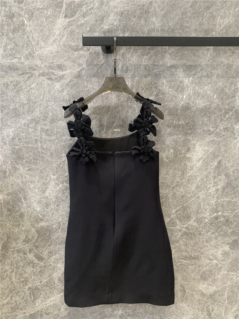 Va1e*ntin0 silk and wool suspender dress replicas clothes