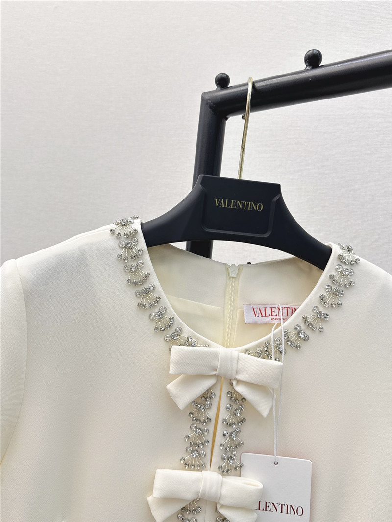 Va1e*ntin0 beaded dress replica clothing sites