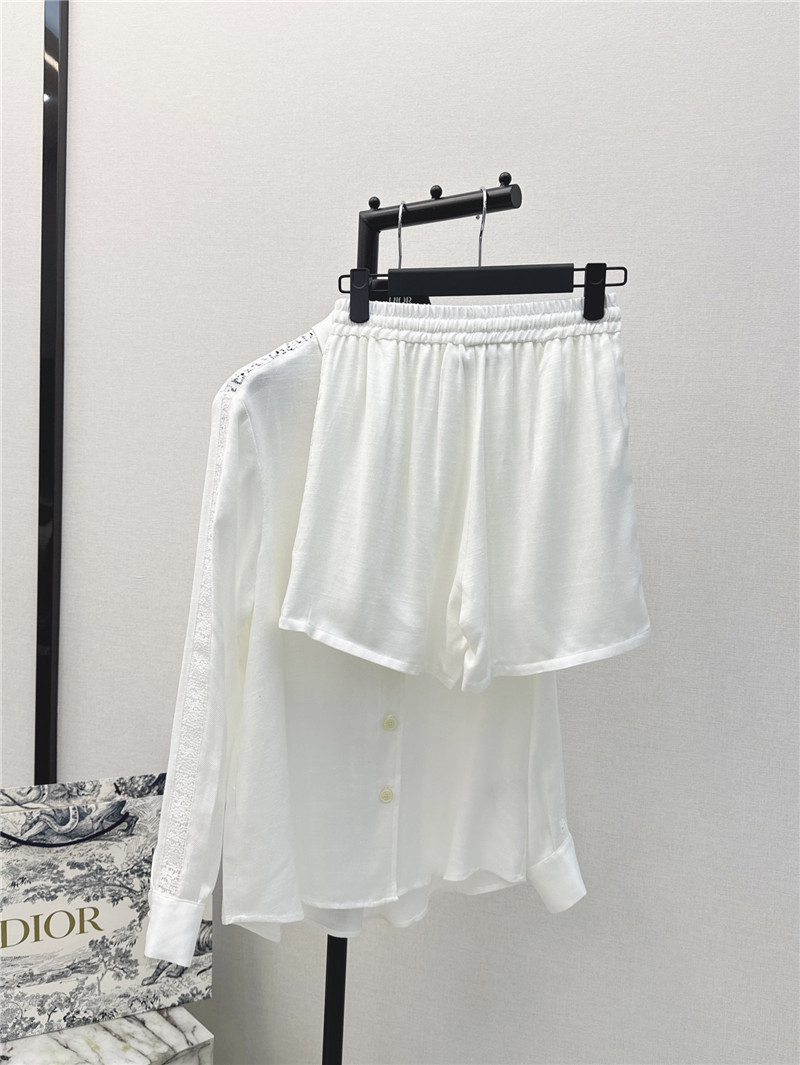 D10r embroidered logo patchwork lace series suit replicas clothes