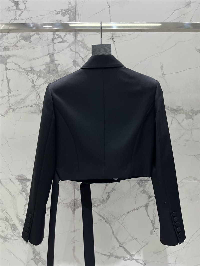y51 hot D1am0nd suit replica clothing sites