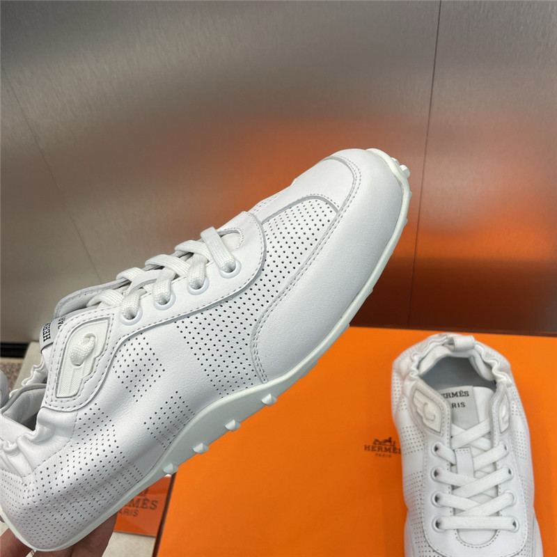 H**me5 white flat round toe lace-up sneakers