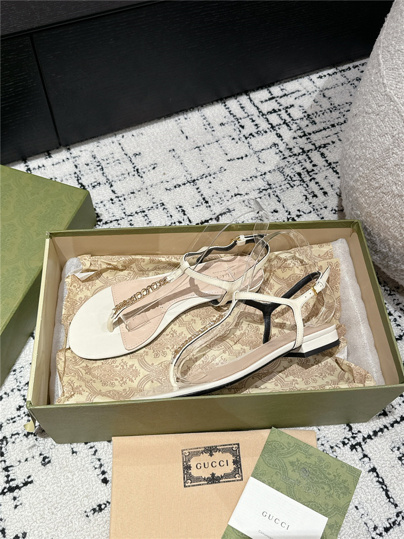 Gvc*1 signoria thong sandal ivory patent leather