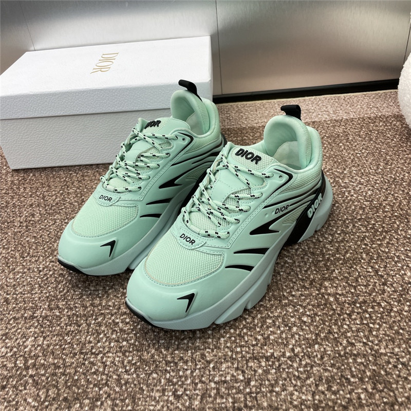 D10r b22 sneakers green