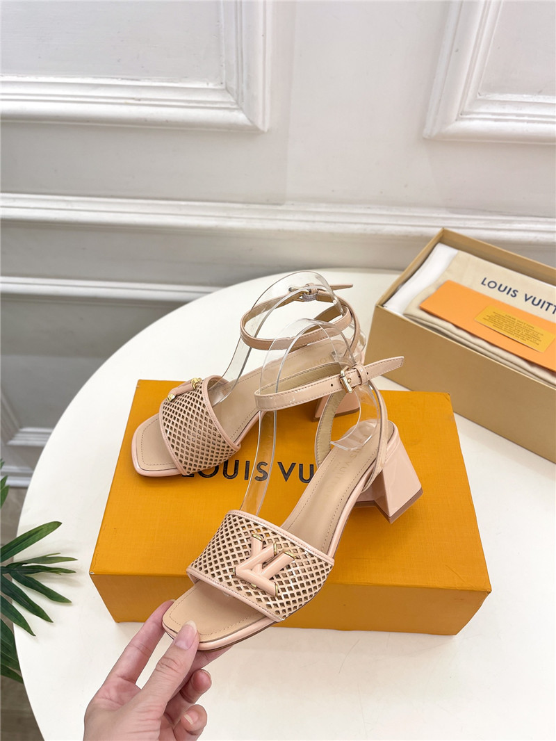 l0vis Vvtt0n shake sandal in beige perforated calf leather