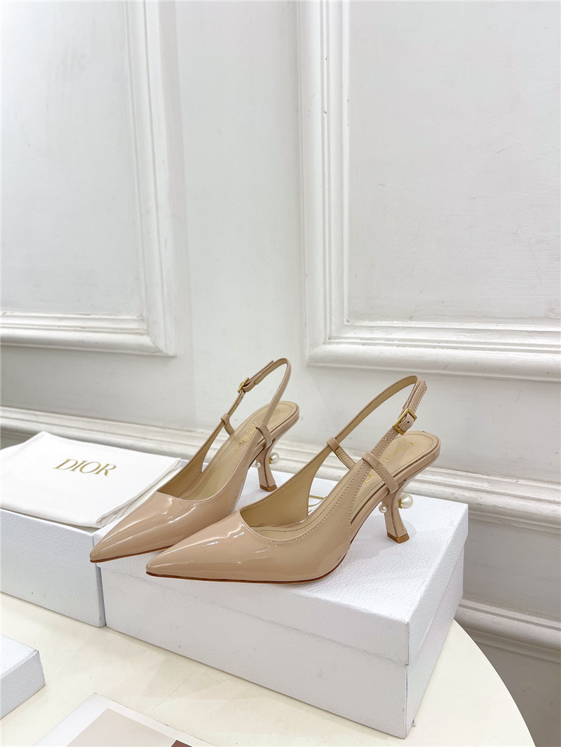 D10r tribales slingback pump beige patent calfskin