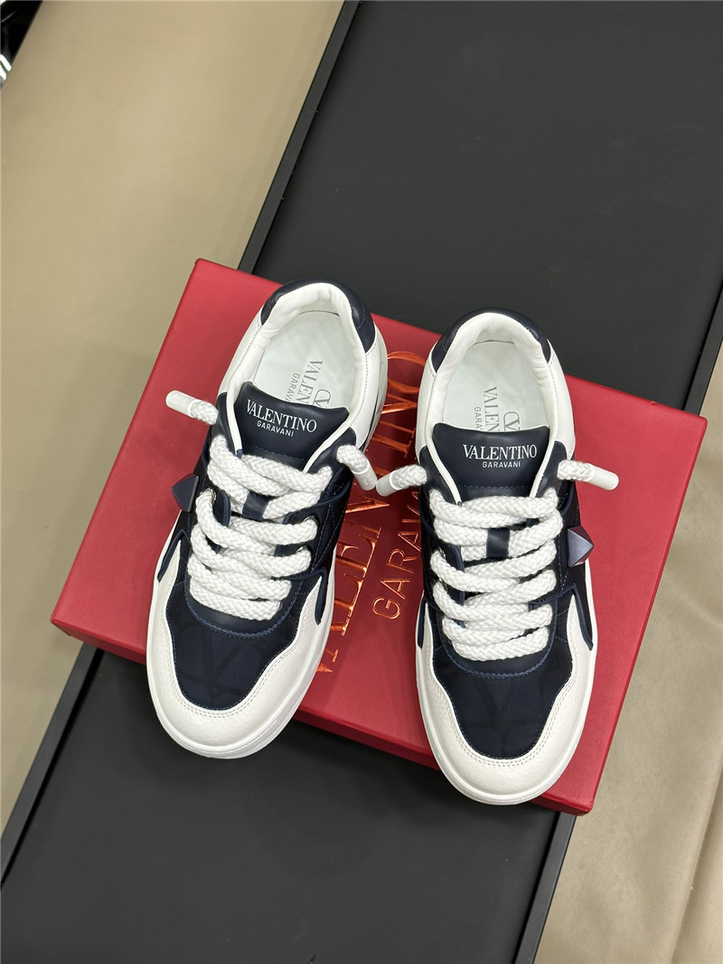 Va1e*ntin0 one stud xl low-top sneakers